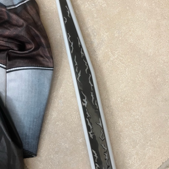 Disney Star Wars The Mandalorian costume and sword - Picture 4 of 9